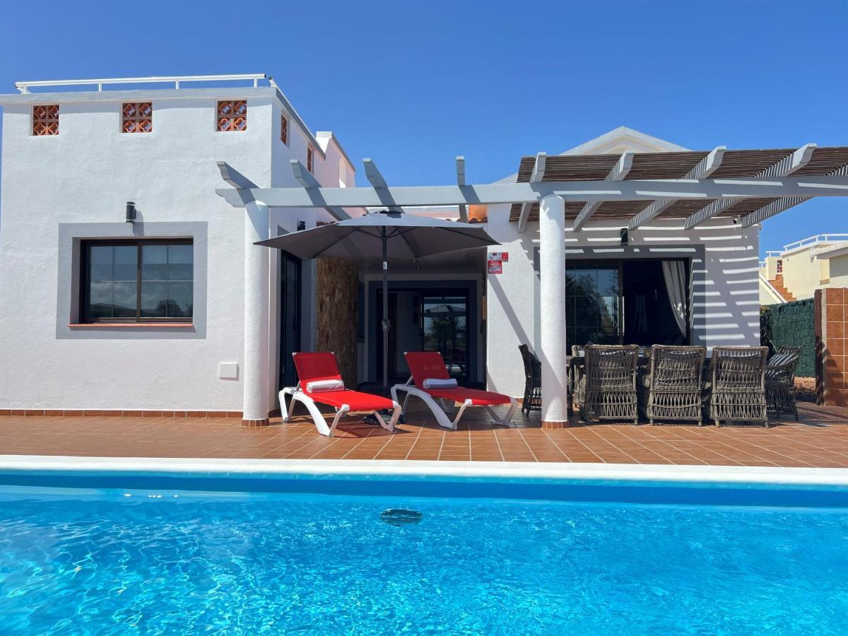 Villa Eva - New To The Market, Fully Refurbished Licensed Villa - Private Pool Caleta De Fuste Bagian luar foto